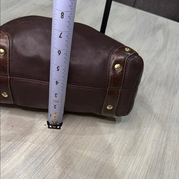 Coach Chocolate Leather Shoulder Bag with Gold Hardware - Picture 9 of 11